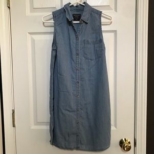 Abercrombie & Fitch Chambray Sleeveless Shirtdress